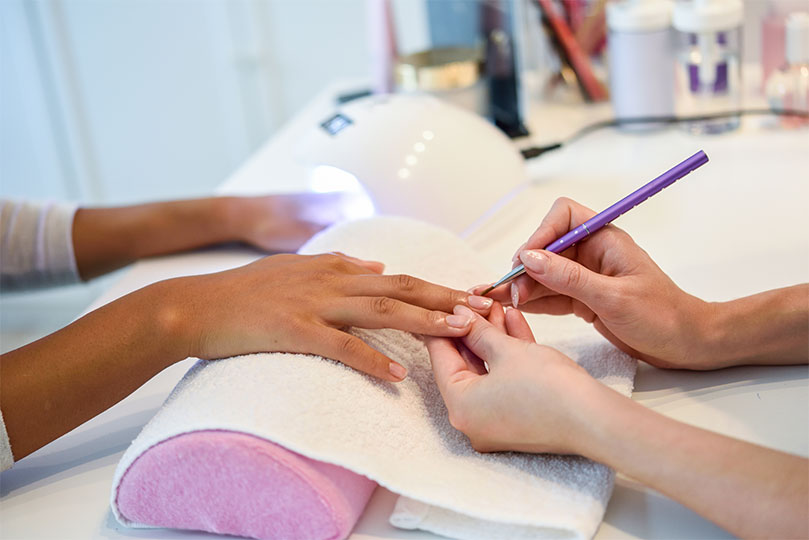 Permanentno lakiranje nohtov - Gelish - Ljubljana Lepotni center Aloe Vera